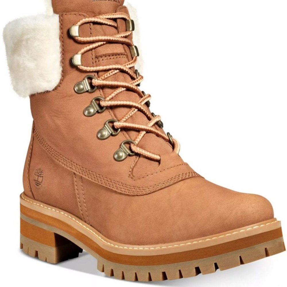 TIMBERLAND COURMAYEUR VALLEY SHEARLING BOOT